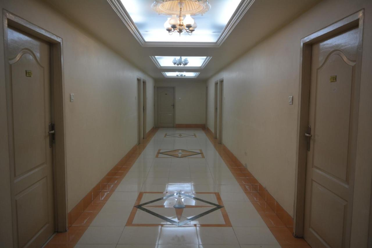 Hotel Poonam Exterior foto